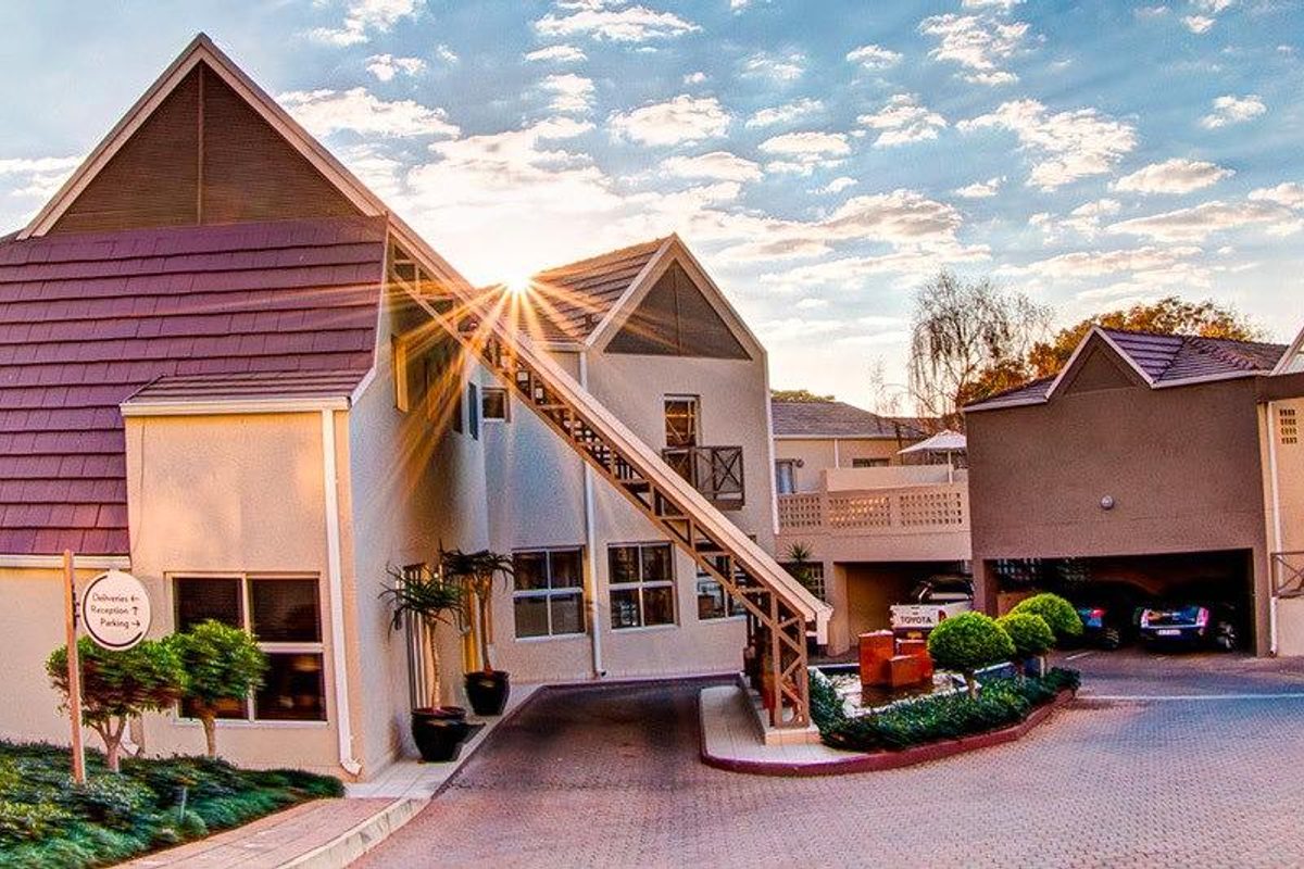 Courtyard Hotel Sandton