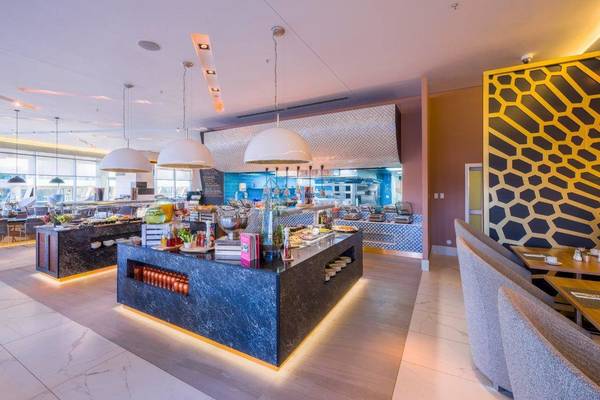 Radisson Blu Gautrain – Central One Restaurant photo 2